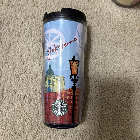 Starbucks cups! These are in super great condition!!! this sale is for all 4 - Picture 4 of 11